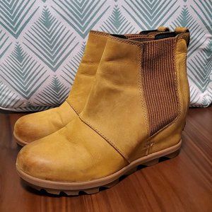 Sorel Joan of Arctic Chelsea Boots